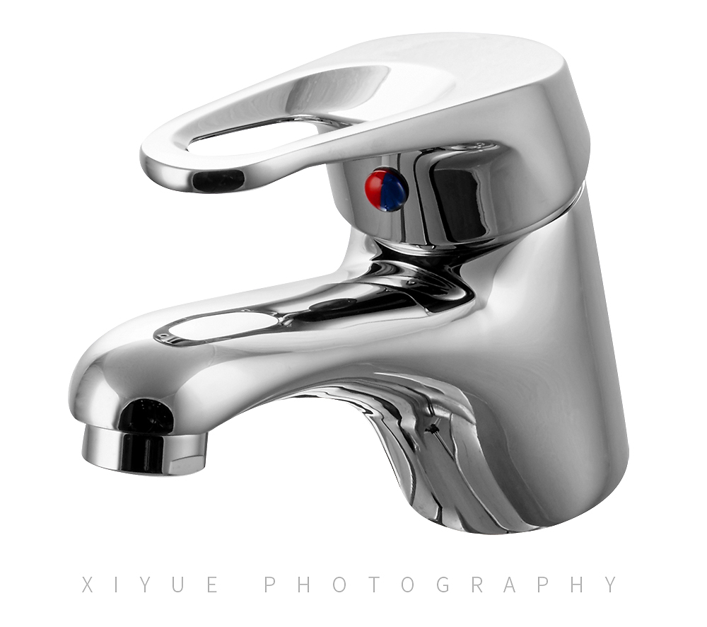 五金卫浴产品白底摄影：突出金属质感的拍摄技巧