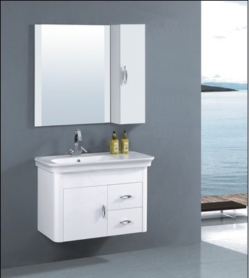 简约浴室柜与玻璃洗手盆 威特卫浴的时尚卫浴解决方案